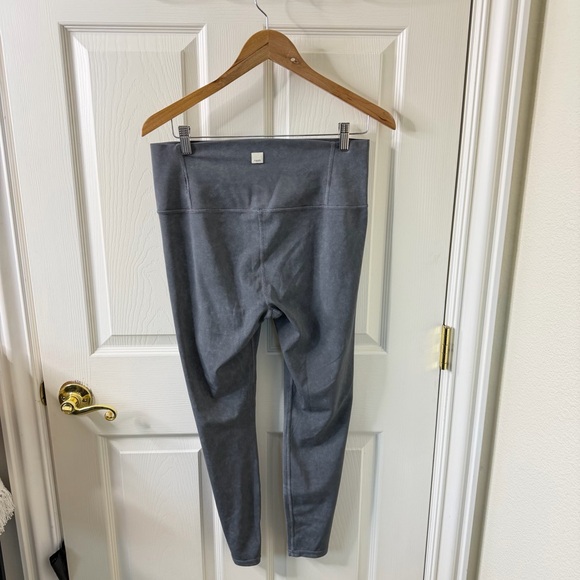 Vuori Washed Studio Legging Washed Charcoal Grey Womens Size L - Picture 4 of 5
